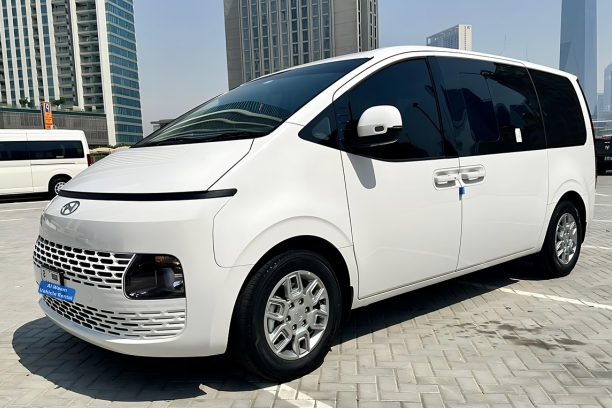 9 Seater Car Rental
